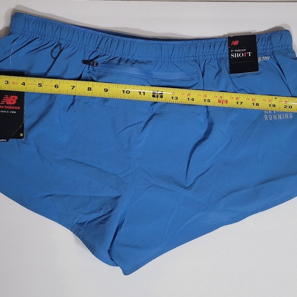 New Balance Short - Picture 4 of 5